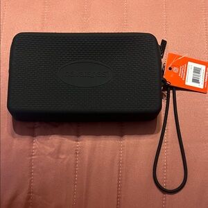 Havaianas Black Textured Wristlet Pouch